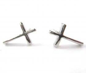 Small Simple Cross Shaped Stud Earrings in Silver