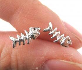 Tiny Fish Bone Fishbone Animal Stud Earrings in Silver